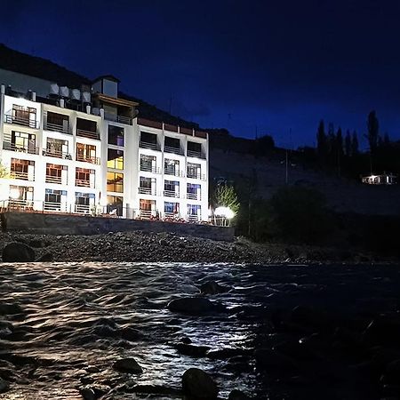 The Royal Kargil Hotel Eksteriør billede